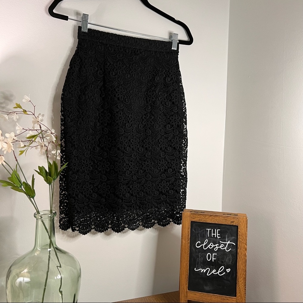 Black UNIQLO Skirt